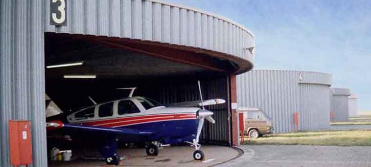 Round-Schaetz-Carousel-Hangar